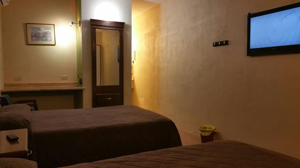 Hotel Estrella ماتاموروس المظهر الخارجي الصورة