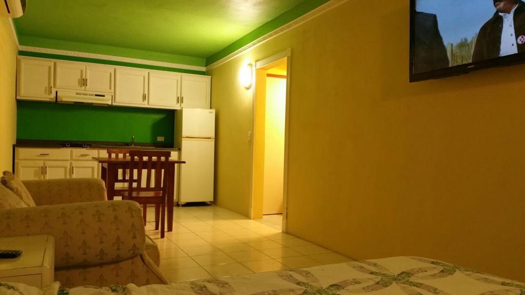 Hotel Estrella ماتاموروس المظهر الخارجي الصورة